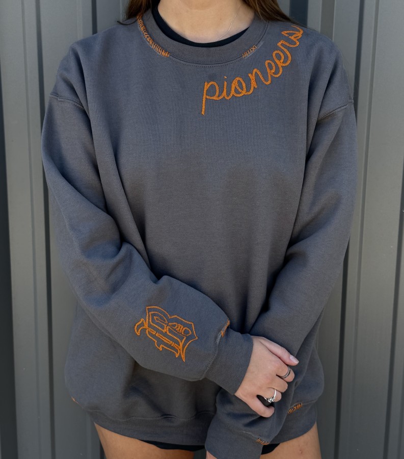 1D8 ADULT BATESVILLE SWEATSHIRT